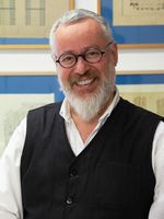 Dr. Holger Dux